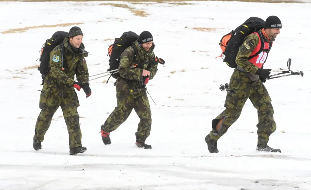 Pokračuje 27. ročník armádního mistrovství v zimním přírodním víceboji Winter Survival 2024
