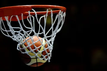 Basketbalisté Ústí si i napodruhé poradili s vícemistrem