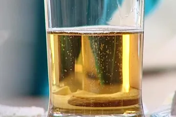 Češi šetří, kupují levné pivo z Polska