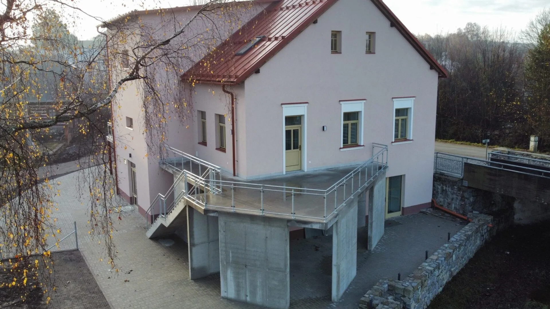 Když brownfieldy ožívají. Špačkův dům na Žďársku zahrne vedle restaurace a sálu i muzeum