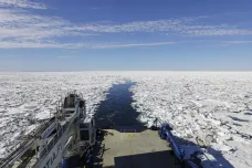 Tání ledu v Arktidě umožní ekologičtější lodní dopravu a sníží vliv Ruska