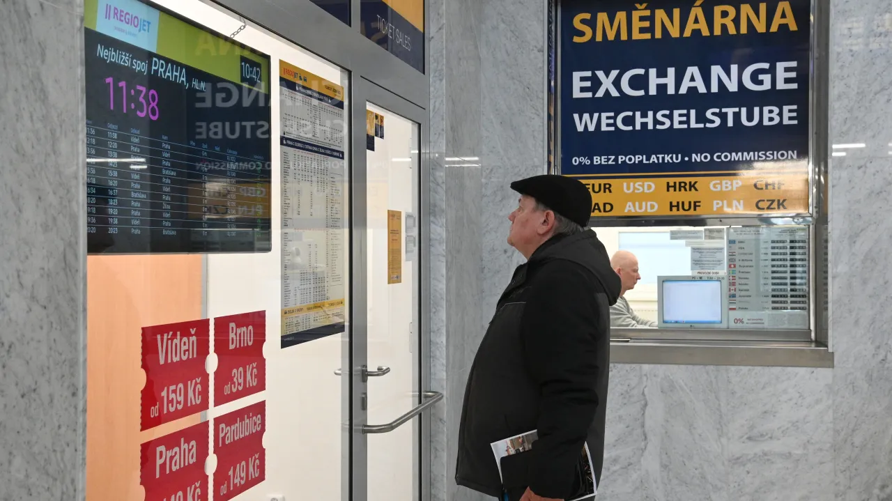 koruna-je-k-euru-nejsiln-j-za-v-ce-ne-14-let-t24-esk-televize
