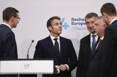 Existují mezi námi politické neshody, ale máme vůli spolupracovat pro Evropu, řekl Macron na summitu V4