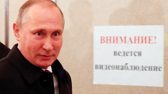 Události: Ruské parlamentní volby ovládlo Jednotné Rusko