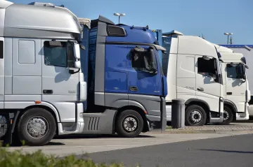 Poruba dává stopku překážejícím dodávkám. Zaparkují jenom na vyhrazených parkovištích