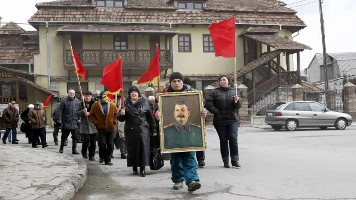 Gruzínci si připomínají 60. výročí Stalinovy smrti