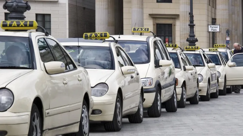 Taxi