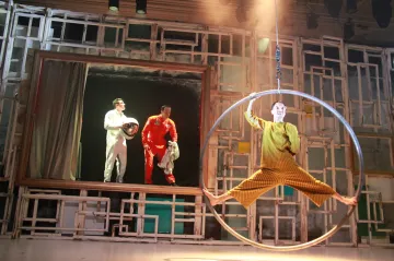 NeFestival v Dolních Vítkovicích zahájí Cirk La Putyka. Dvě zahraniční kapely nepřijedou