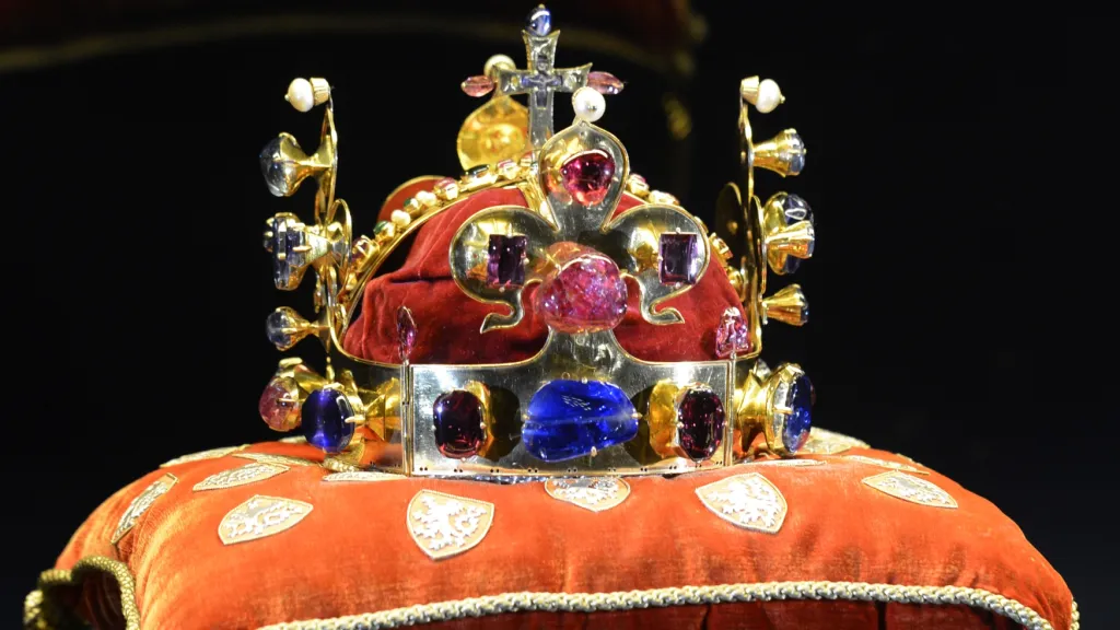 Svatováclavská koruna