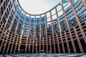 K eurovolbám v Česku může přijít až tři a půl tisíce cizinců