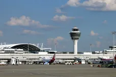 Letiště v Mnichově na hodinu zastavilo část odletů kvůli nezkontrolované osobě
