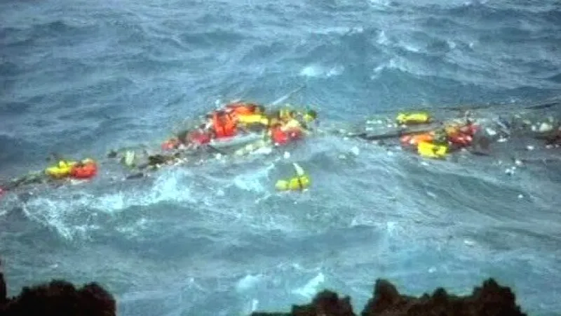 U Vánočního ostrova ztroskotala loď s imigranty