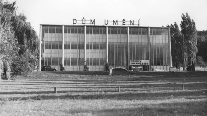 Památník Tomáše Bati po přestavbě v 50. letech