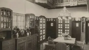 Původní vybavení haly v Jurkovičově vile