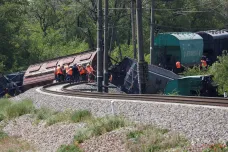 Na Krymu vykolejil vlak s obilím. Média informují o explozi na trati
