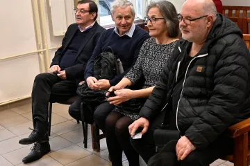 Soud schválil dohodu o vině a trestu čtyř lidí v kauze městských bytů v Praze 1