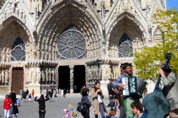 Busking - severní Francií s písní na rtech