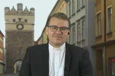 Katolíci v Česku nejsou rozštěpení, říká biskup Holub. Papež je mu inspirací