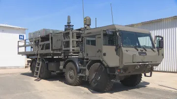 Vozidlo s nainstalovaným protiletadlovým raketovým systémem SPYDER