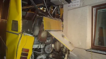 Nehoda autobusu v Račicích