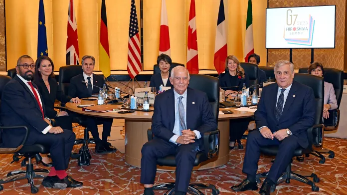 Ministři zemí G7 na jednání v Tokiu