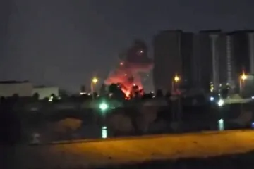 Při úderech zemřeli v Bagdádu čtyři lidé. Drony útočily i na ambasádu USA