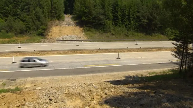 Místo strženého mostu