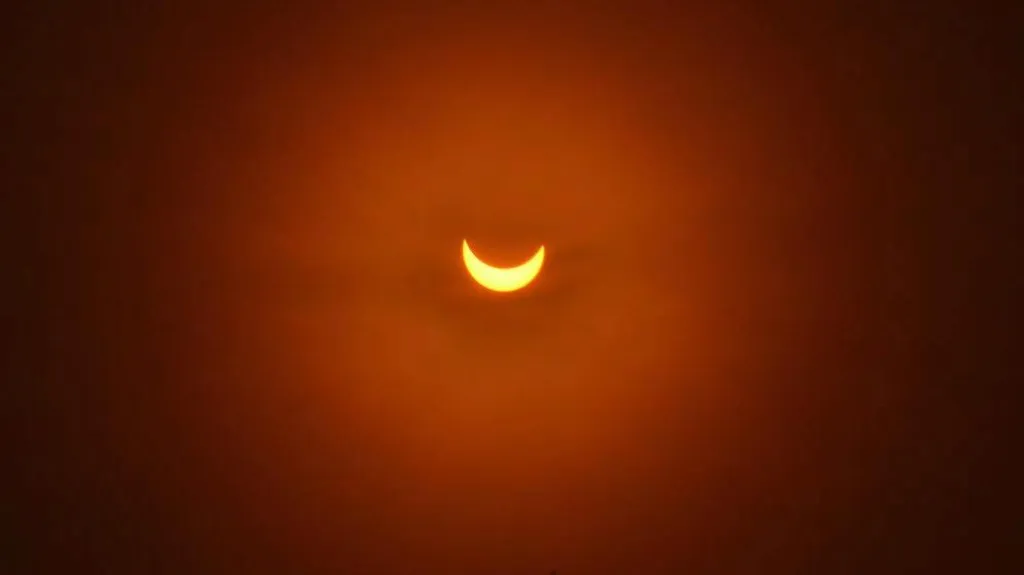 Zatmění Slunce v pražských Ďáblicích