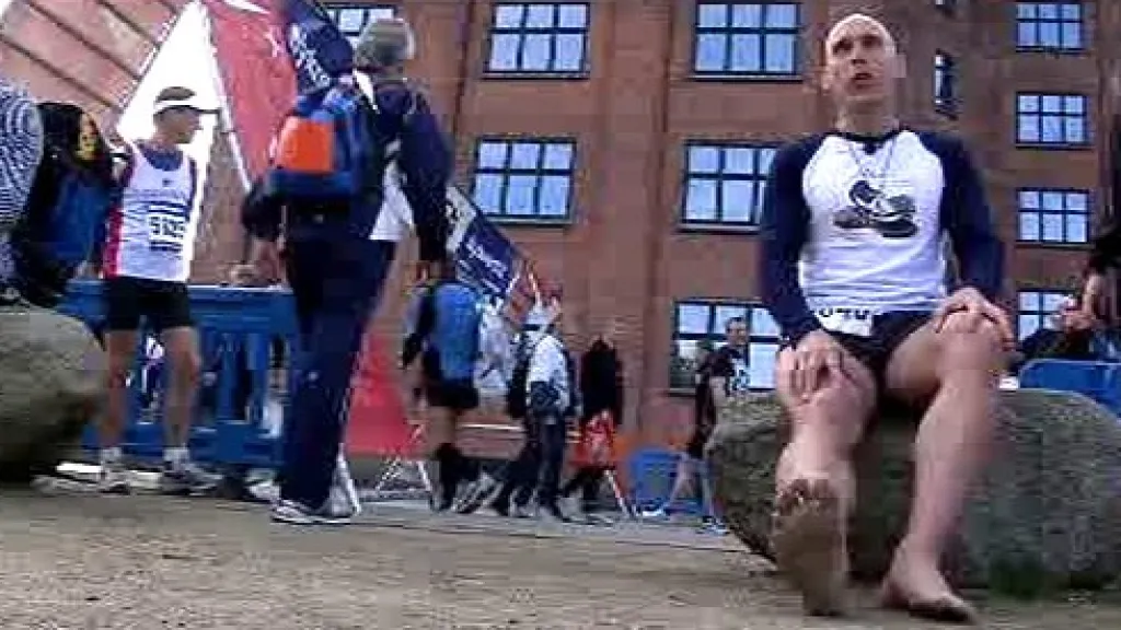 Ted McDonald před startem maratonu