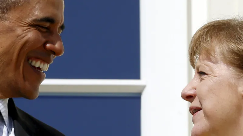 Obama a Merkelová během setkání v Hannoveru