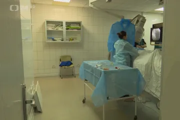 V Charkově hraje lékařům k práci hlasitá hudba. Nechtějí slyšet exploze