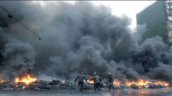 Pazderka z Kyjeva: Situace se zvrhává v pouliční boj