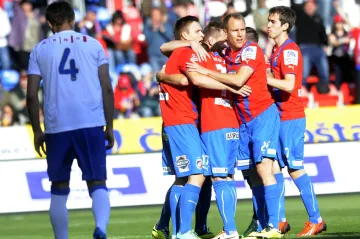 Blíž pohárovému finále je Plzeň. Zbrojovka prohrála 0:2