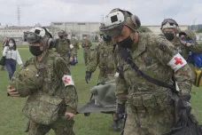 Americká polní nemocnice na Okinawě se s japonskou armádou připravuje na možnou invazi Číny na Tchaj-wan