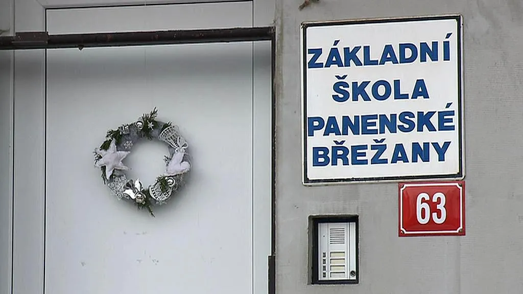 Škola v Panenských Břežanech