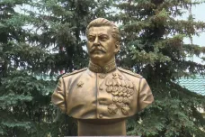 Sochy Stalina jsou v Rusku opět v kurzu, vznikají i nové