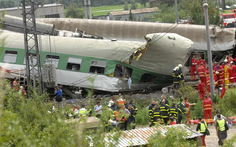 Železniční neštěstí ve Studénce v roce 2008