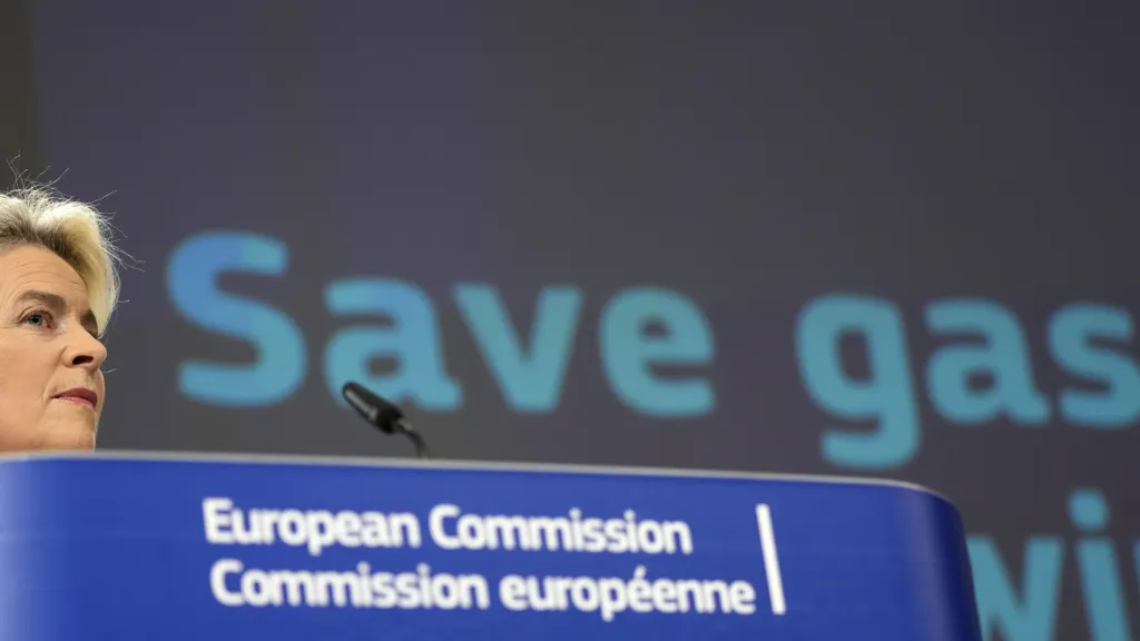 Předsedkyně Evropské komise Ursula von der Leyenová na jednání v Bruselu