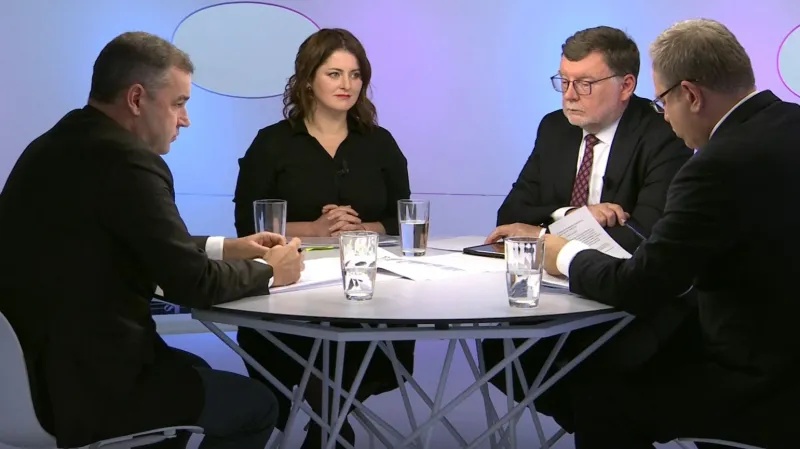 Zbyněk Stanjura, Jana Maláčová a Mojmír Hampl v Otázkách Václava Moravce