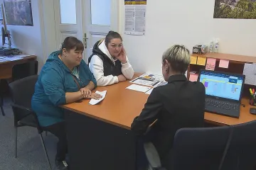 Ukrajinské uprchlíky zřejmě čeká další omezení státní podpory. Mnozí se stěhují do levnějšího