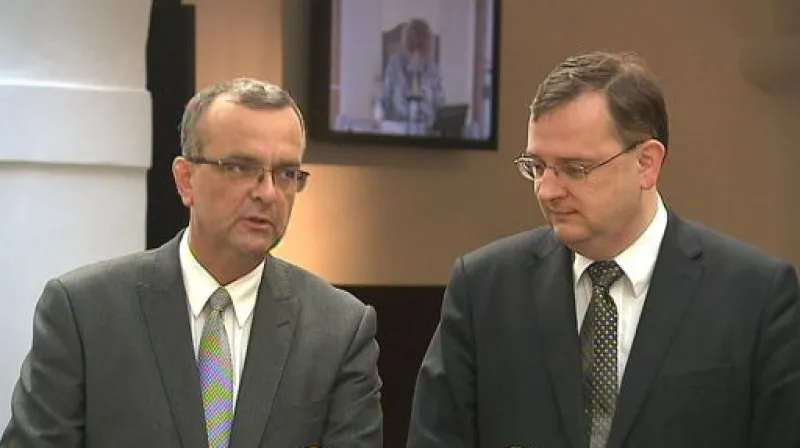 Brífink Petra Nečase a Miroslava Kalouska