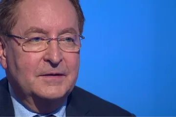 Ministerstvo zdravotnictví uvažuje o dalším omezení setkávání lidí na dva, řekl Arenberger