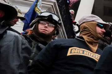 Členka milice Oath Keepers dostala za útok na Kapitol osm a půl roku vězení