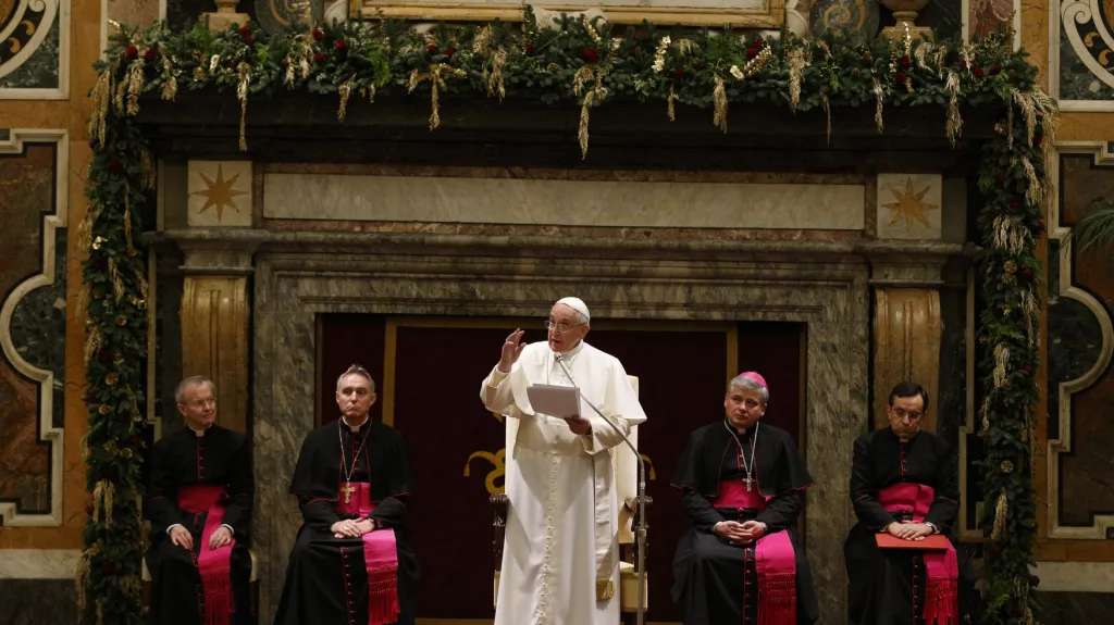 František při projevu k členům kurie