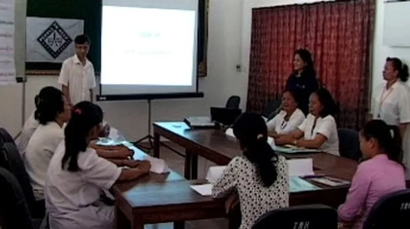 Školení porodních asistentek v Kambodži v projektu Člověka v tísni