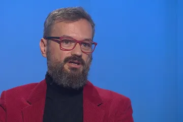 Epidemie je stresující situace, nemůžeme podle ní hodnotit kvalitu našich partnerských vztahů, říká terapeut