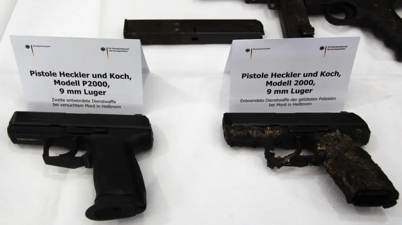Pistole zabavené při poslední případu - vraždy policistky
