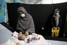 Německo přijme 25 tisíc afghánských uprchlíků před Talibanem, píše Reuters