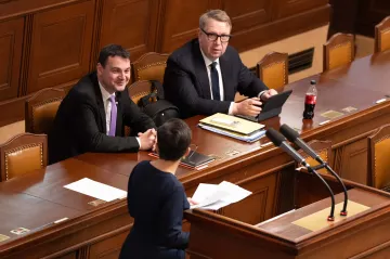 Sněmovna podpořila přísnější podmínky pro spotřebitelské úvěry