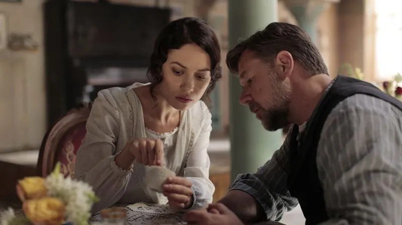 Cesta naděje / Olga Kurylenko, Russell Crowe